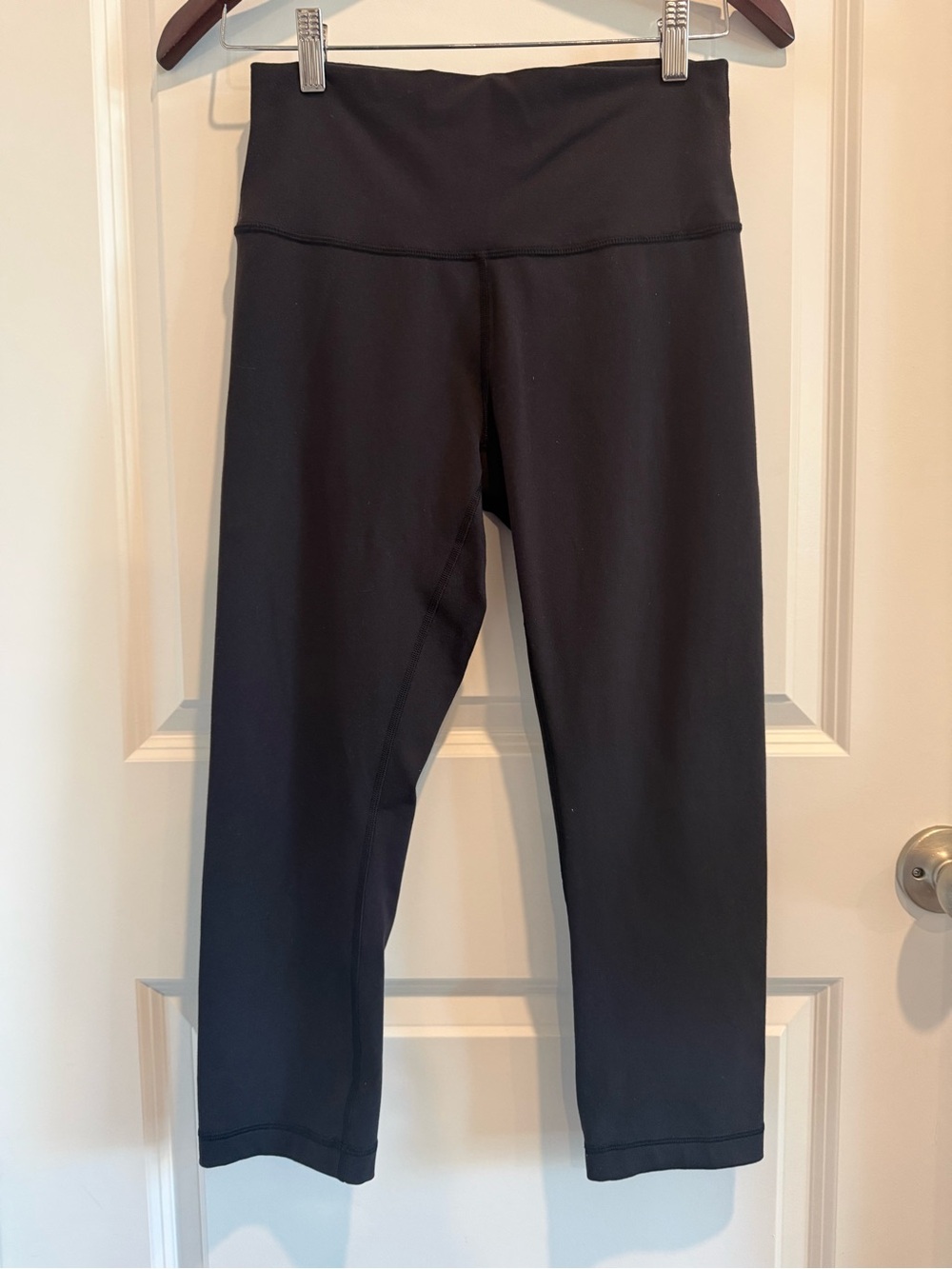 lululemon athletica Black High-Rise Cropped Leggings